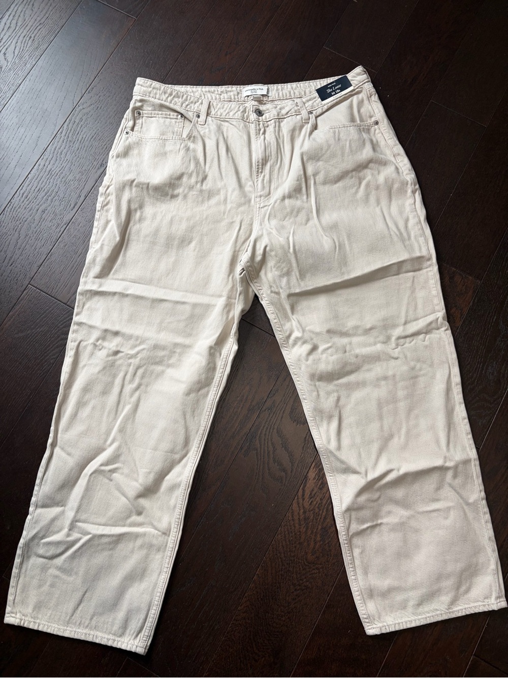 NWT Abercrombie & Fitch Curve Love Loose High-Rise Jean - Size 18